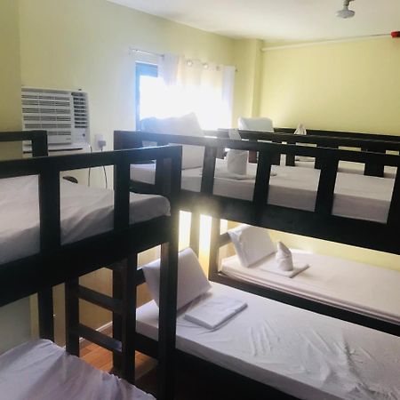 El Navi Surftown - Hostel/Restaurant/Coffee Shop Сан-Хуан Екстер'єр фото